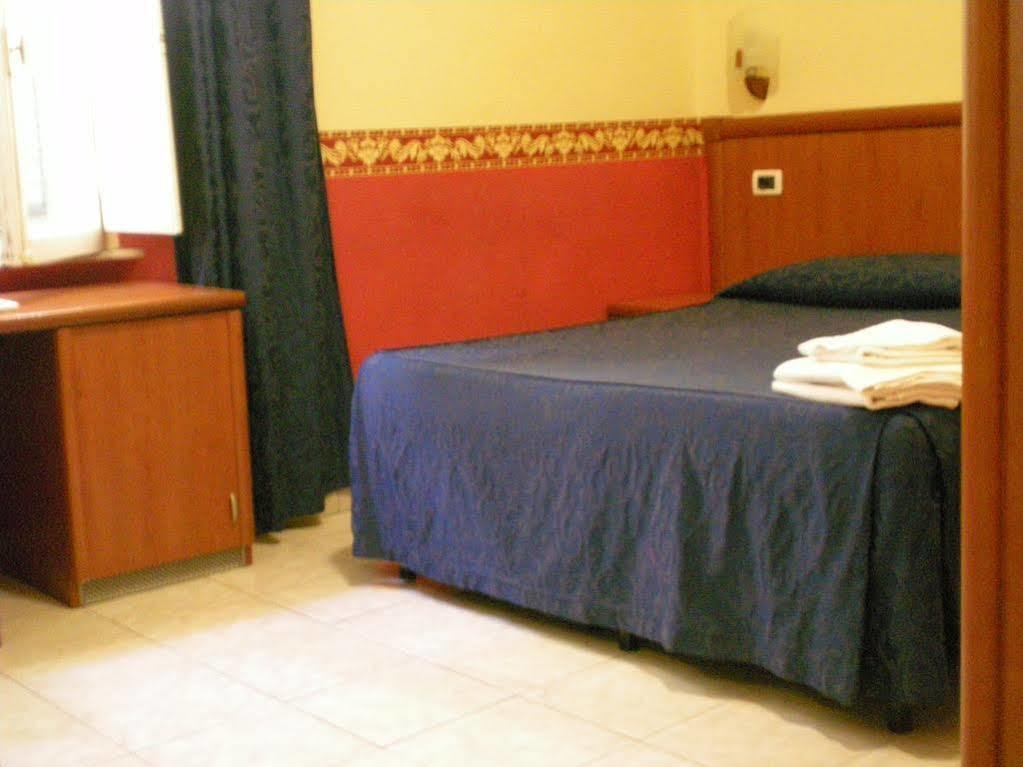 Hotel Les Artes Rzym Zewnętrze zdjęcie