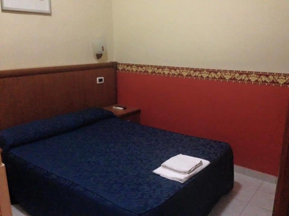 Hotel Les Artes Rzym Zewnętrze zdjęcie